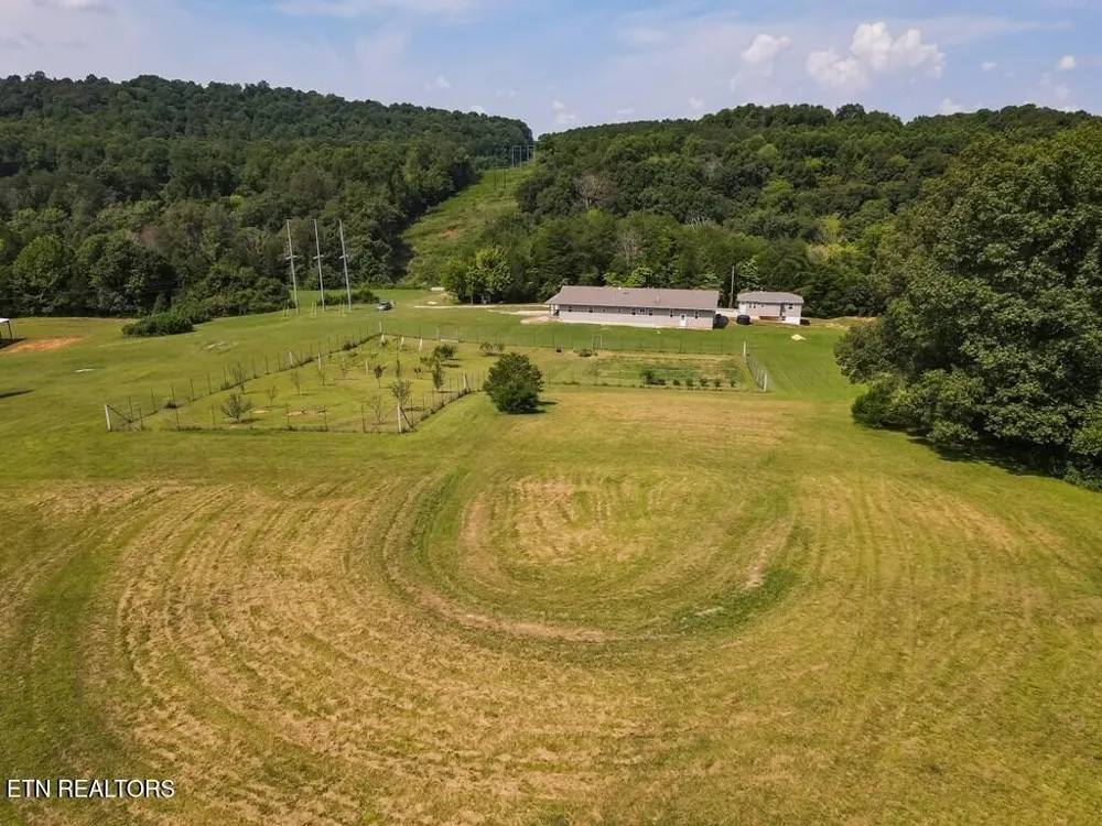1518 Cummingsville And Sparkman Rd Doyle, TN 38559