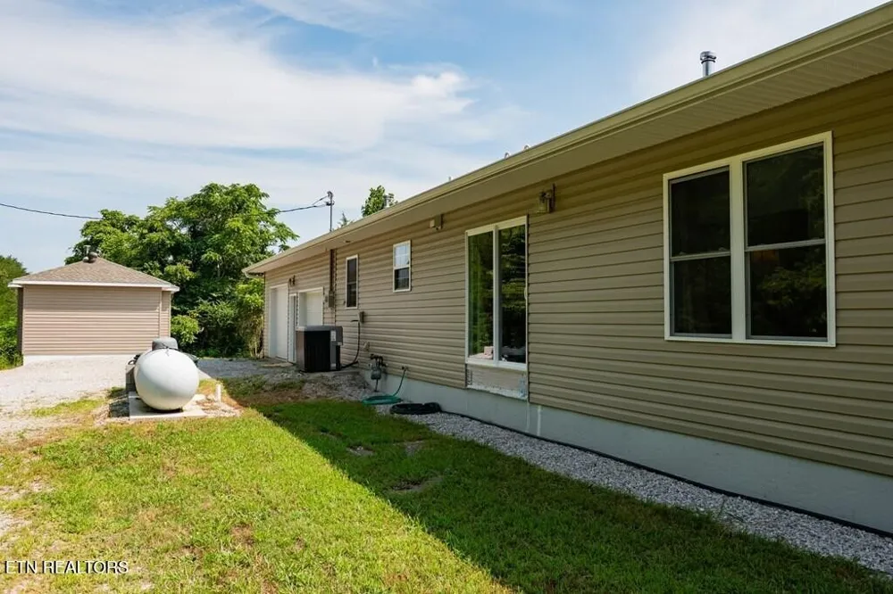 1518 Cummingsville And Sparkman Rd Doyle, TN 38559