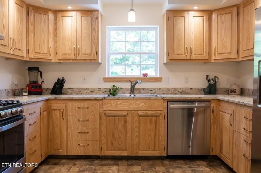 1518 Cummingsville And Sparkman Rd Doyle, TN 38559