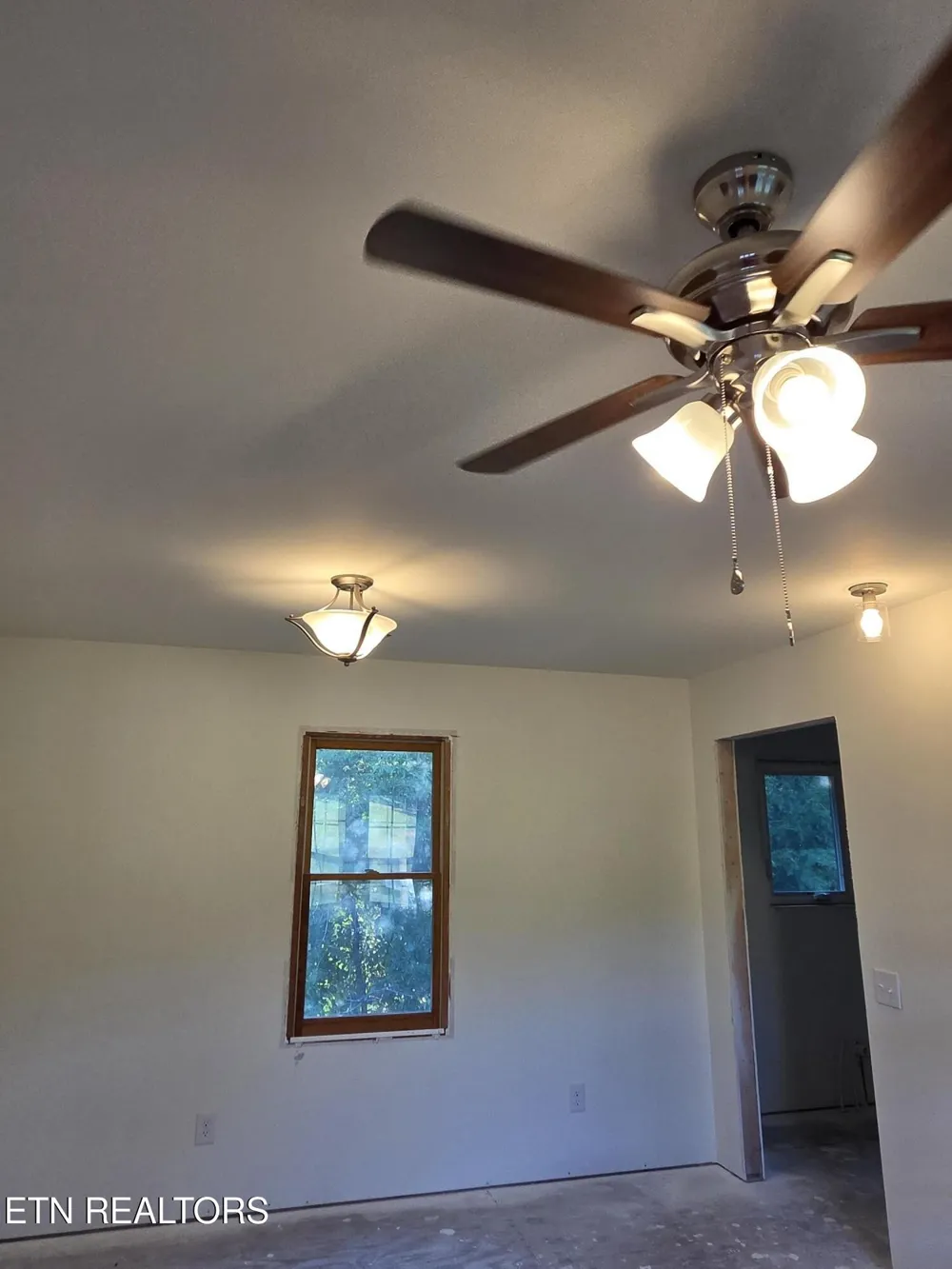 1518 Cummingsville And Sparkman Rd Doyle, TN 38559