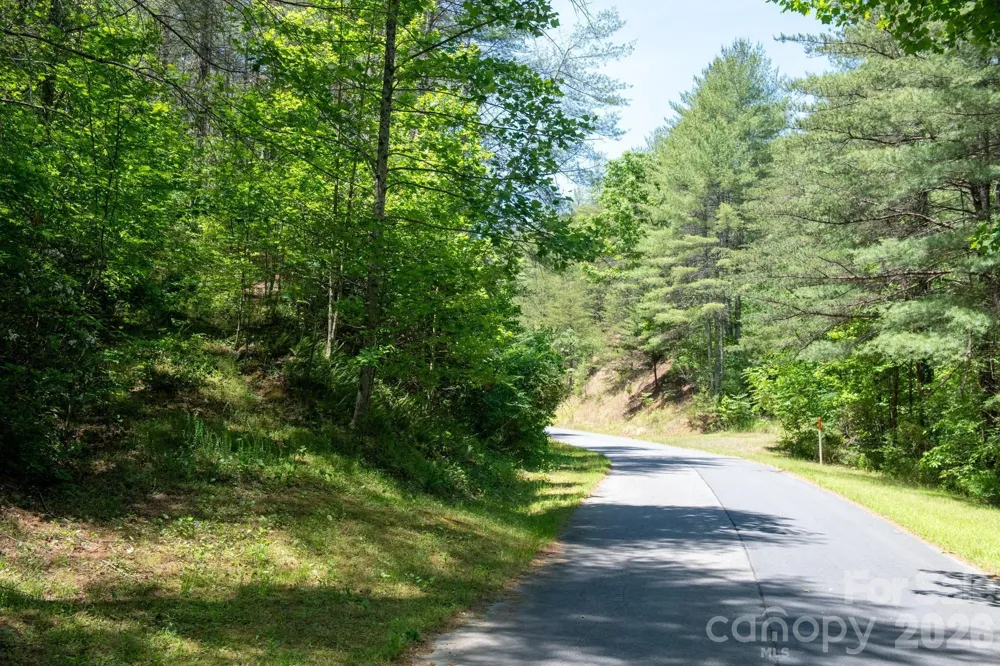 000 Narrow Gauge Drive #18 Lenoir, NC 28645