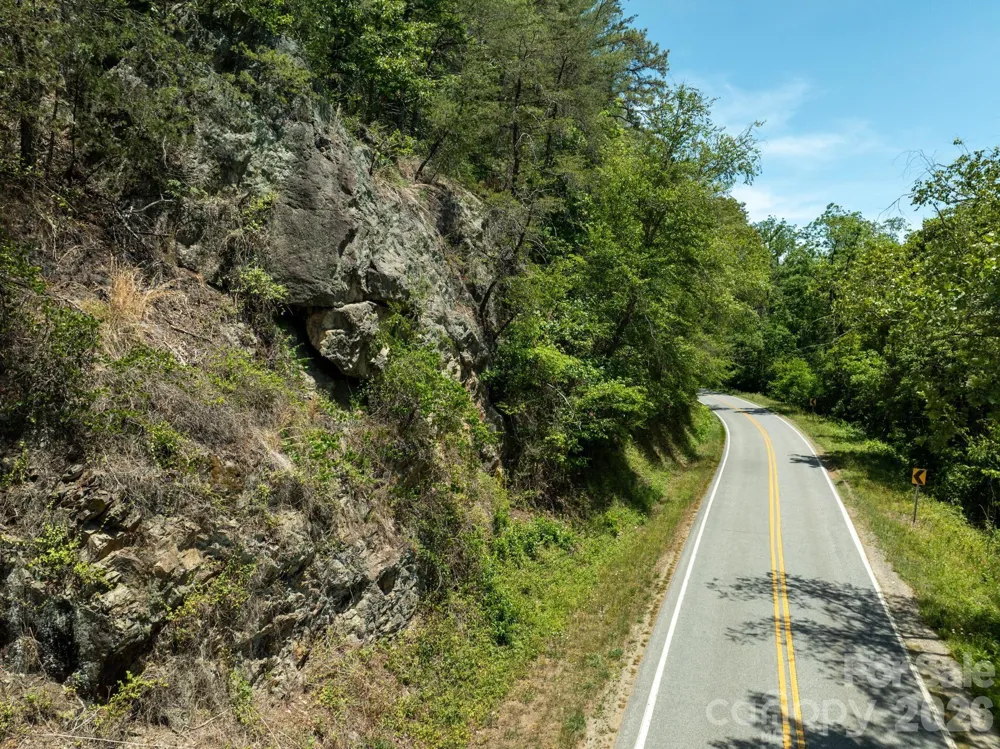 000 Narrow Gauge Drive #18 Lenoir, NC 28645