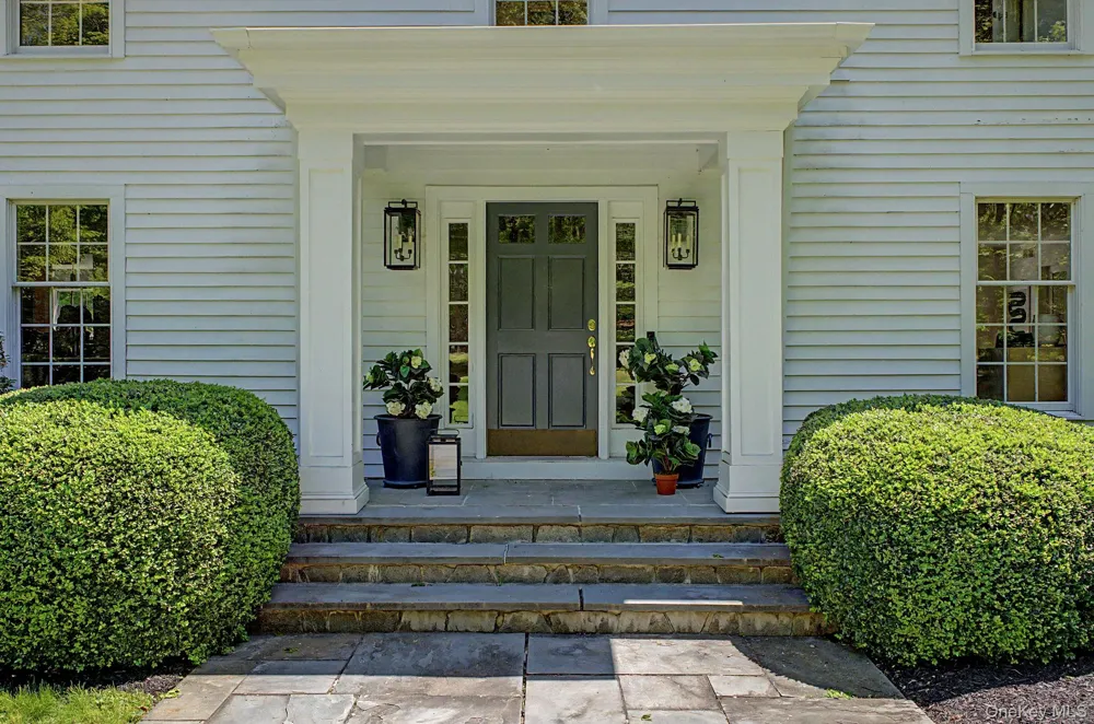 240 Eastwoods Road Pound Ridge, NY 10576