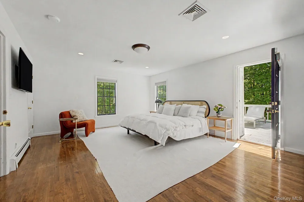 240 Eastwoods Road Pound Ridge, NY 10576