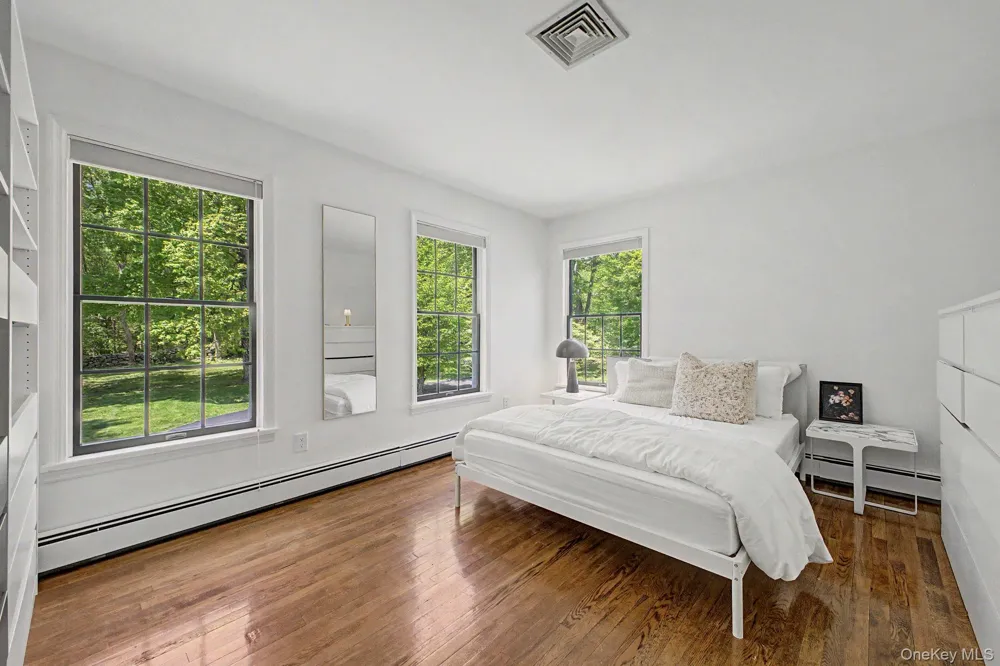 240 Eastwoods Road Pound Ridge, NY 10576