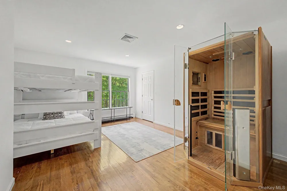 240 Eastwoods Road Pound Ridge, NY 10576
