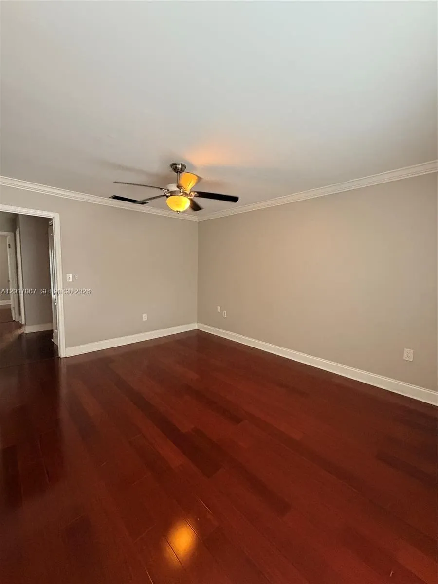 3300 Atlanta #15C Hollywood, FL 33021