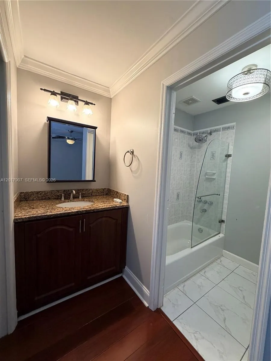 3300 Atlanta #15C Hollywood, FL 33021