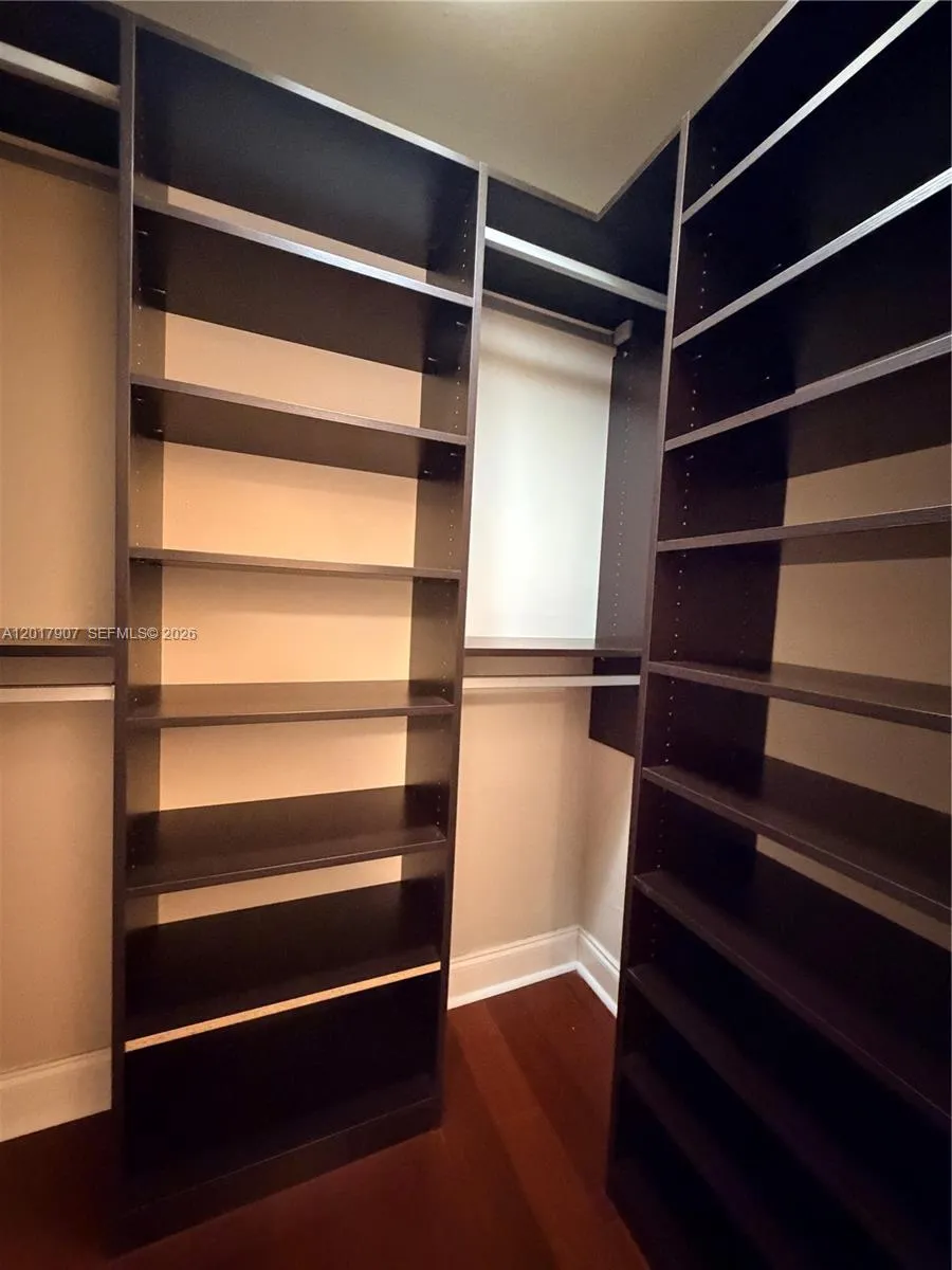 3300 Atlanta #15C Hollywood, FL 33021