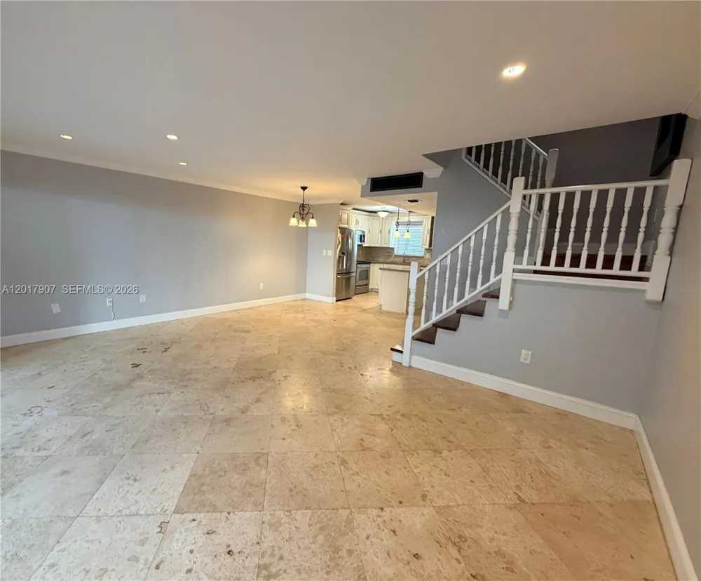 3300 Atlanta #15C Hollywood, FL 33021