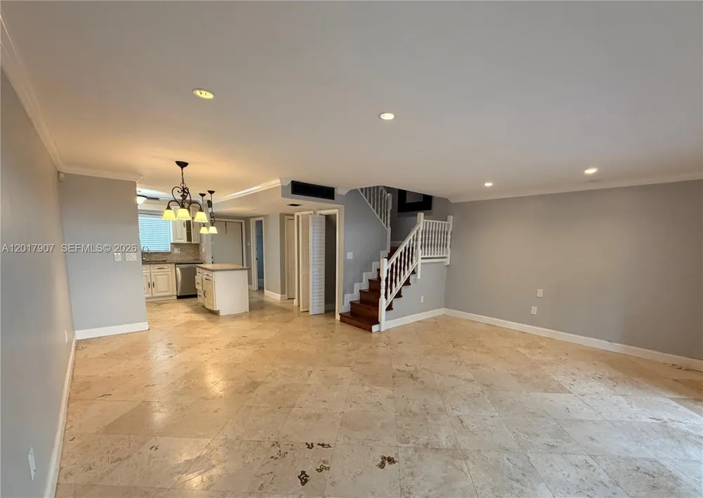 3300 Atlanta #15C Hollywood, FL 33021