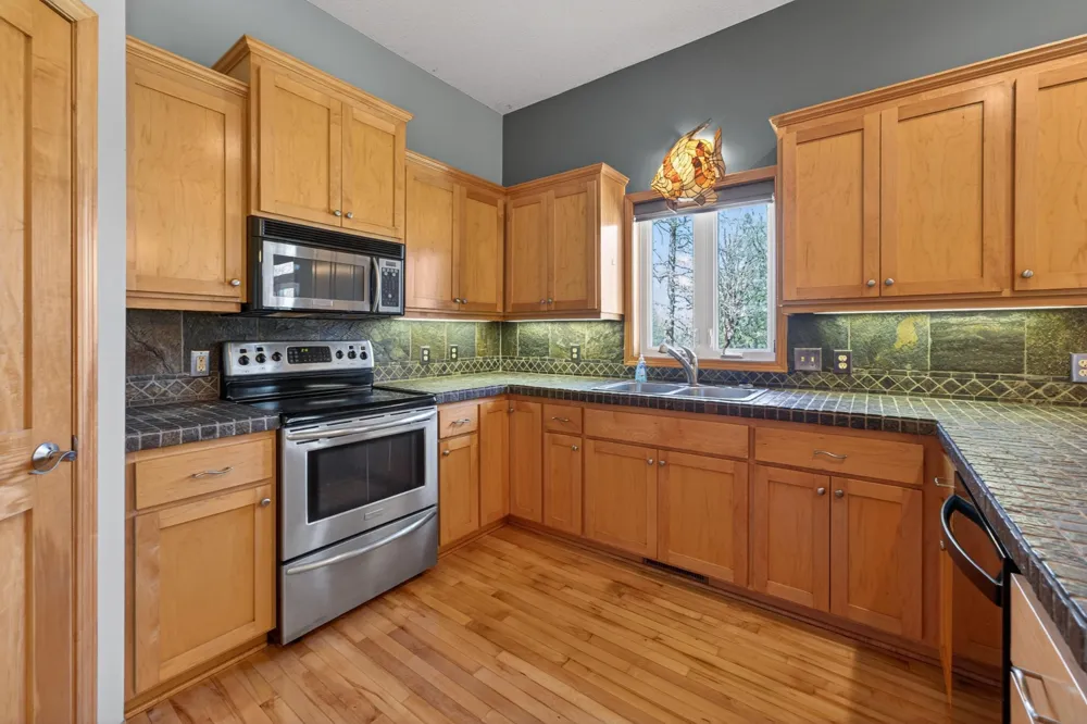 101 Carriage Hill Drive E Hinckley, MN 55037