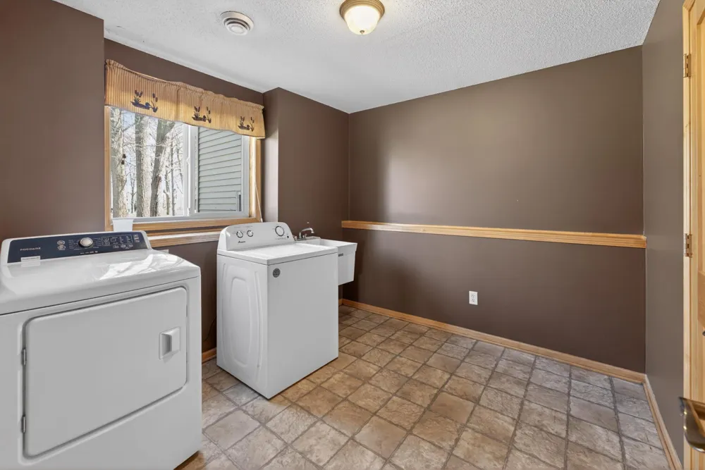101 Carriage Hill Drive E Hinckley, MN 55037