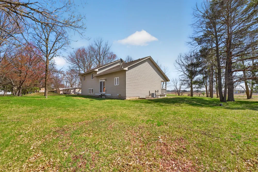 101 Carriage Hill Drive E Hinckley, MN 55037