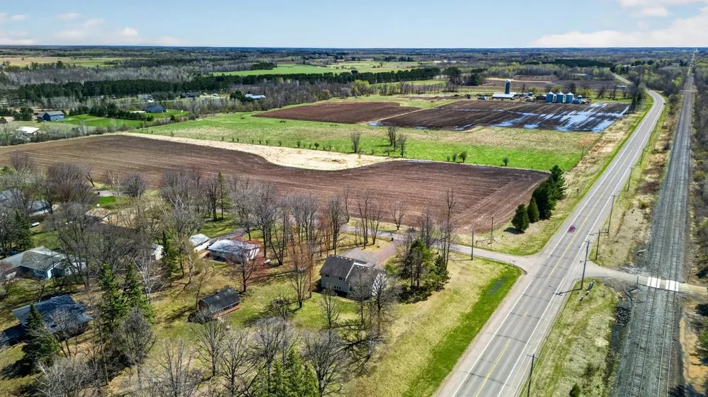 101 Carriage Hill Drive E Hinckley, MN 55037