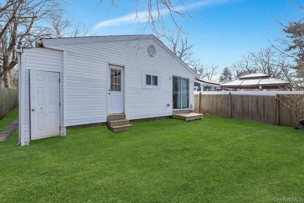 128 Magnolia Drive Mastic Beach, NY 11951
