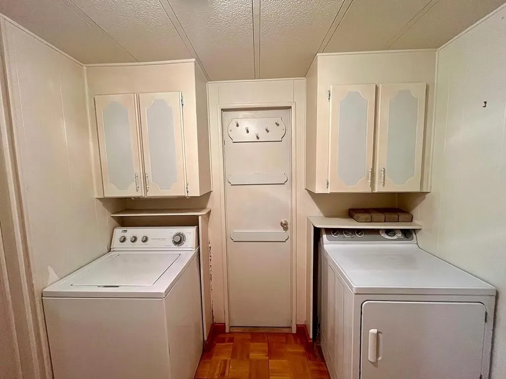 1393 County Road 2103 Weimar, TX 78962
