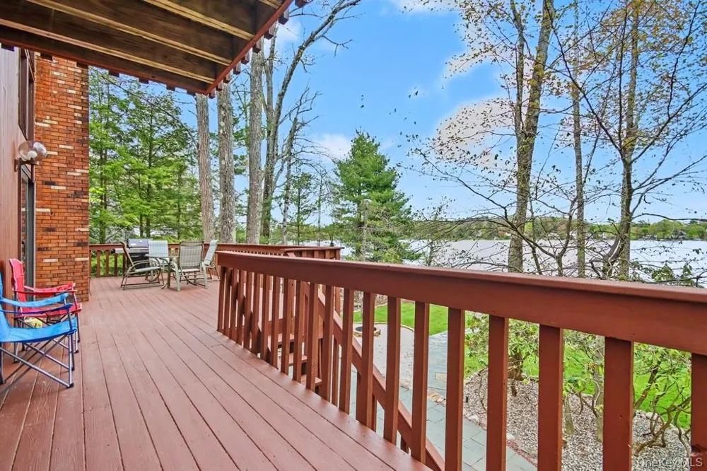 116 Lake Shore Drive W Rock Hill, NY 12775