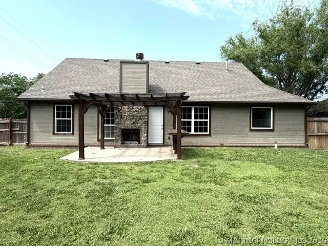 1502 NE 2nd Street Wagoner, OK 74467