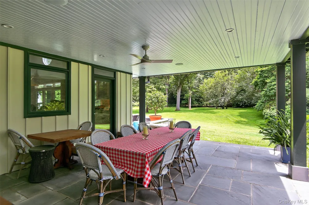 343 Chicken Valley Road Upper Brookville, NY 11545