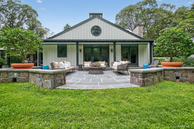 343 Chicken Valley Road Upper Brookville, NY 11545