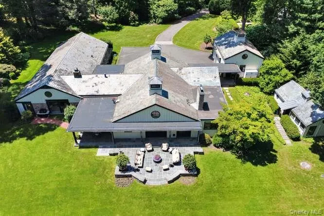 343 Chicken Valley Road Upper Brookville, NY 11545