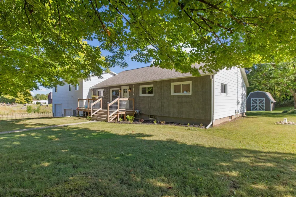 8590 Greenfield Highway Bellevue, MI 49021