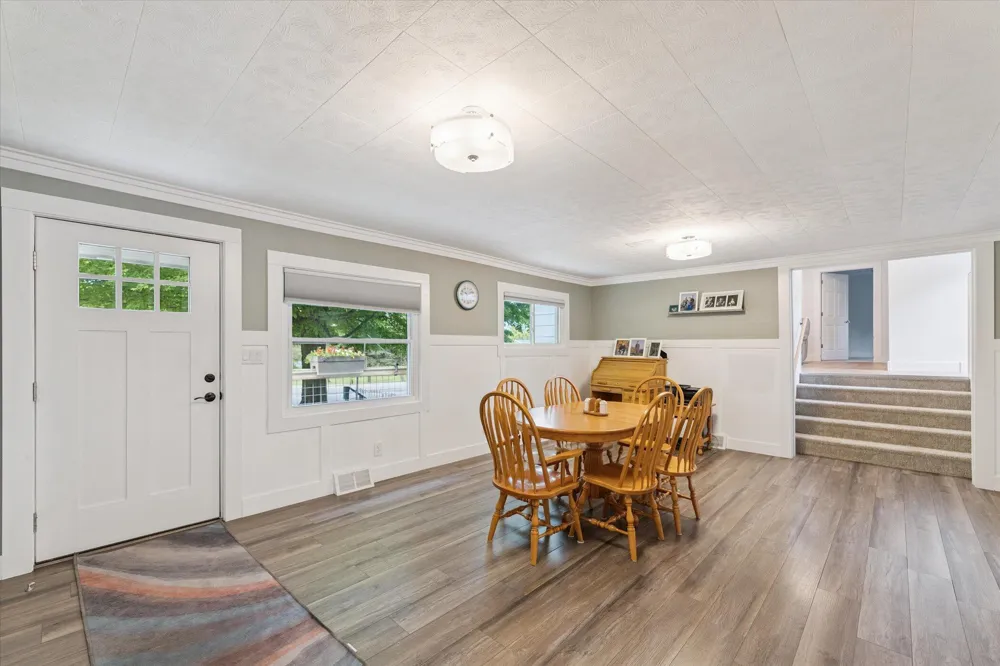8590 Greenfield Highway Bellevue, MI 49021