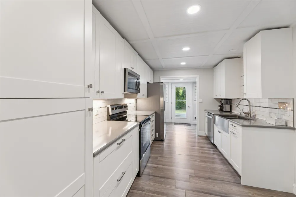 8590 Greenfield Highway Bellevue, MI 49021