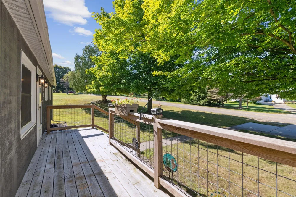 8590 Greenfield Highway Bellevue, MI 49021