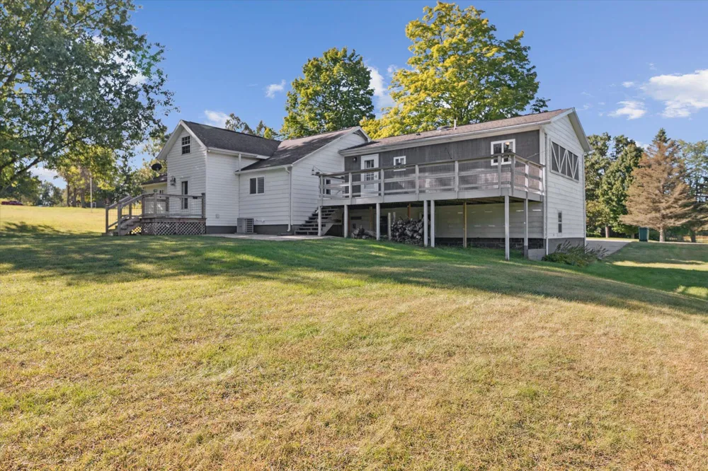 8590 Greenfield Highway Bellevue, MI 49021