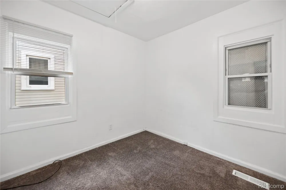 2036 Ford Boulevard Lincoln Park City, MI 48146