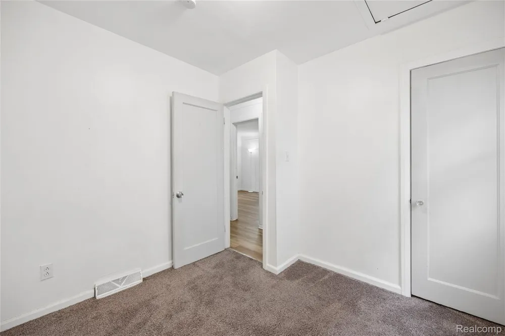 2036 Ford Boulevard Lincoln Park City, MI 48146
