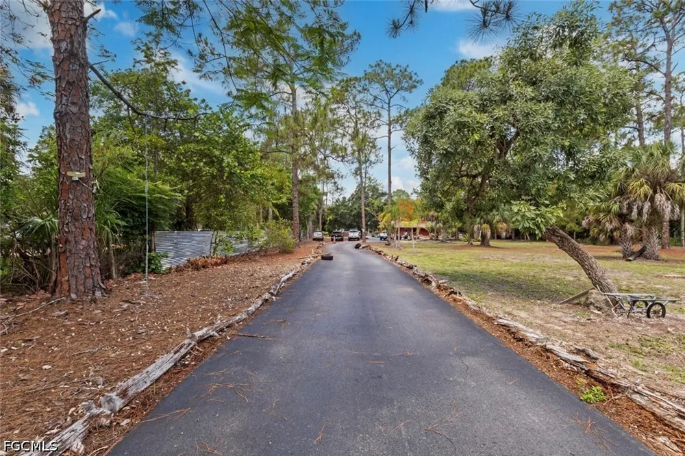 31st Street SW Naples, FL 34117