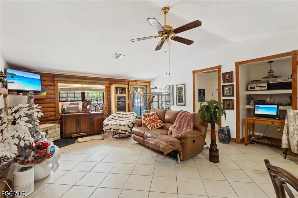 31st Street SW Naples, FL 34117