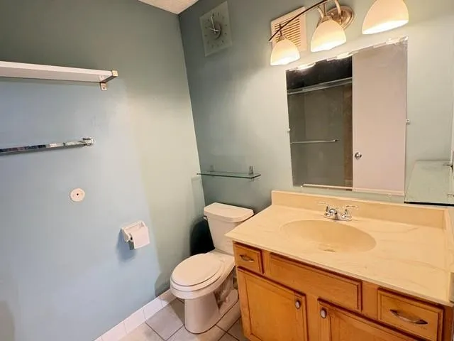 4110 RAHN ROAD #221 Eagan, MN 55122
