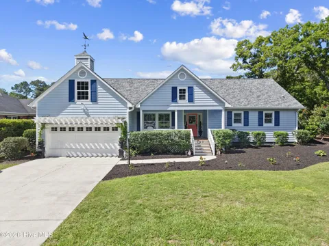 253 Clubhouse Drive SW
