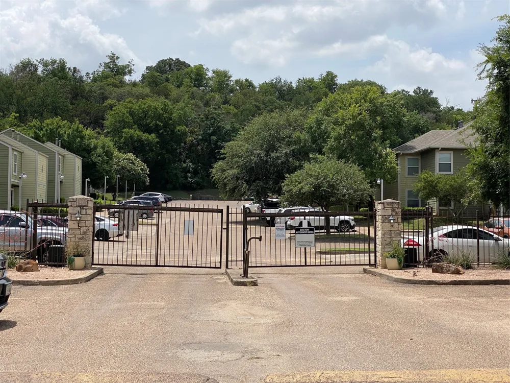 1500 Lake Shore Drive #213 Waco, TX 76708