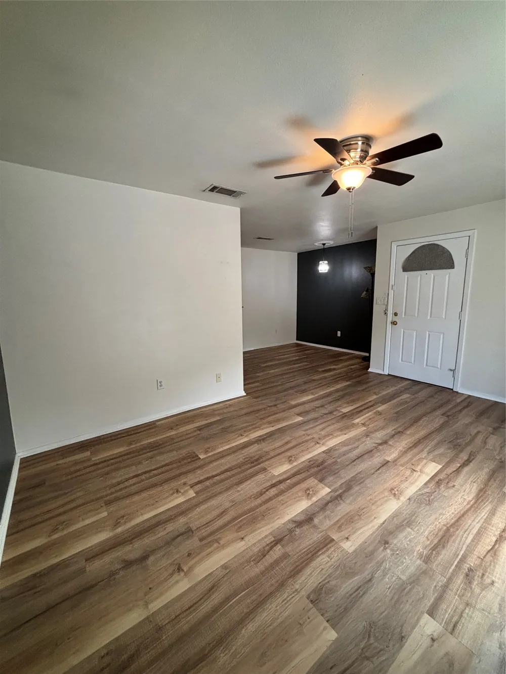 1500 Lake Shore Drive #213 Waco, TX 76708