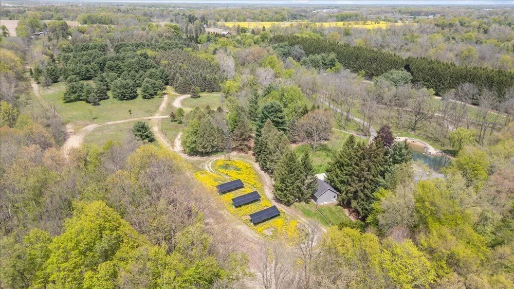 8121 W Eaton Grand Ledge, MI 48837