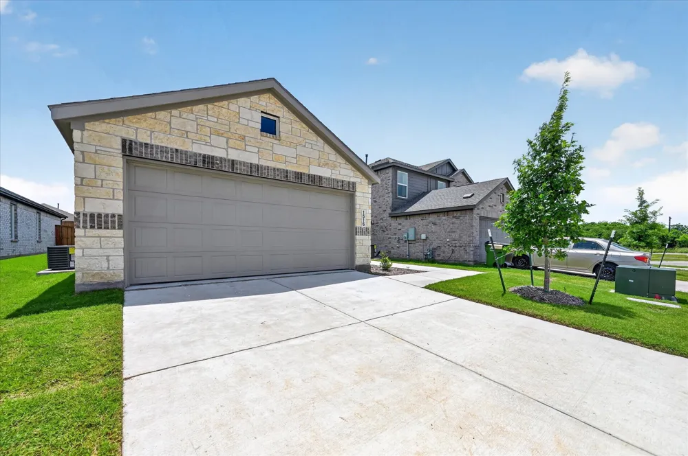 1516 Prince Road Howe, TX 75459
