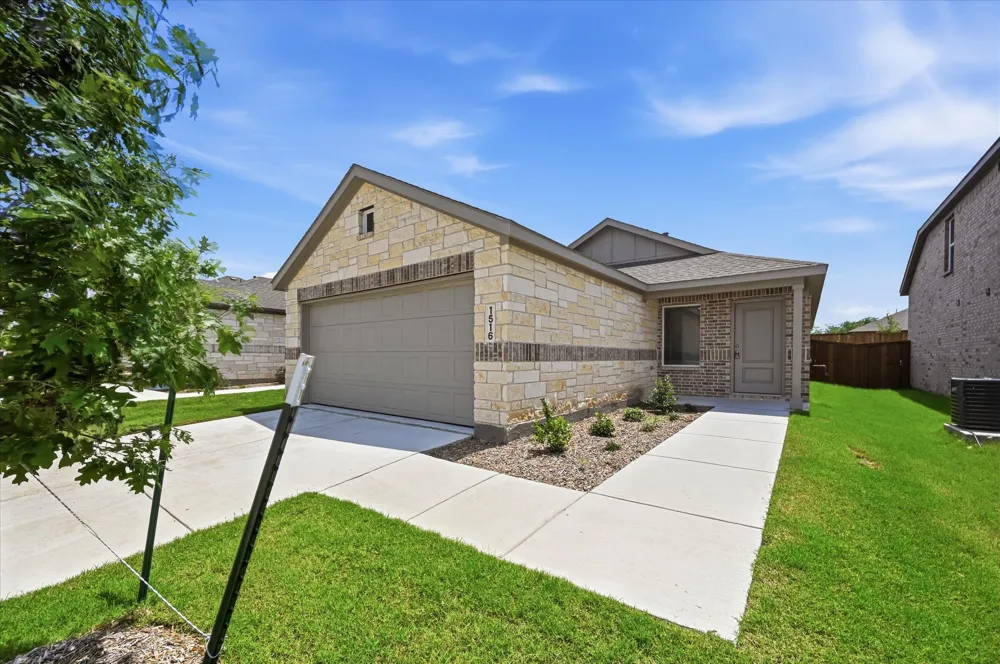 1516 Prince Road Howe, TX 75459