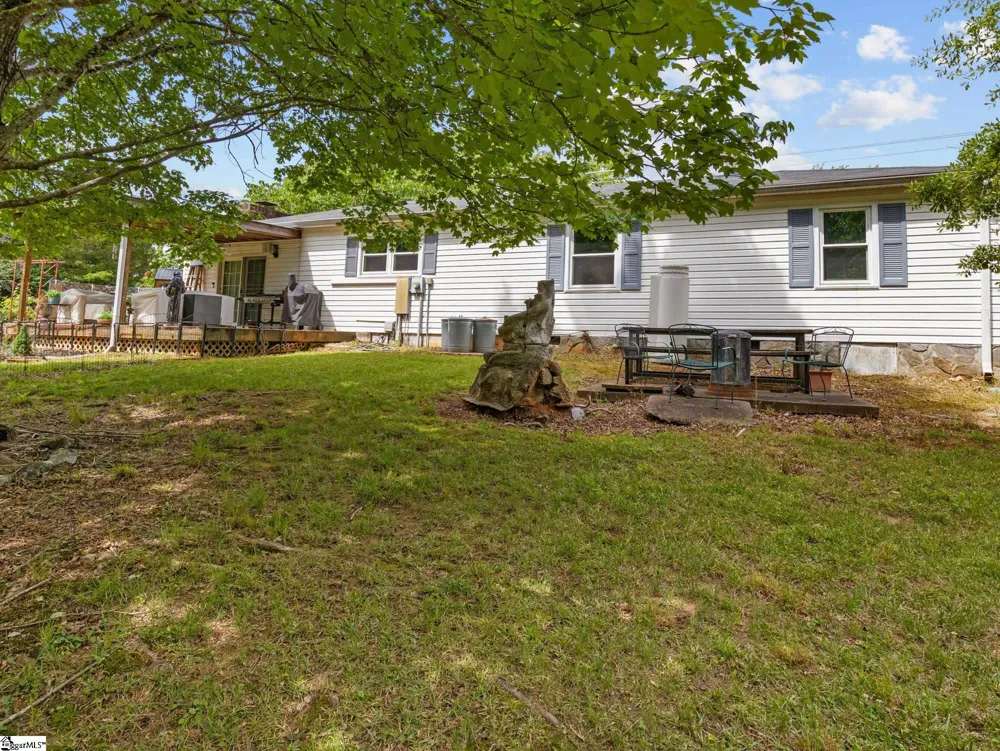 2728 Compton Bridge Road Campobello, SC 29322