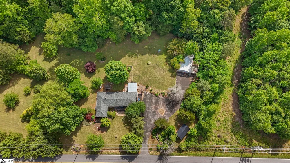 2728 Compton Bridge Road Campobello, SC 29322