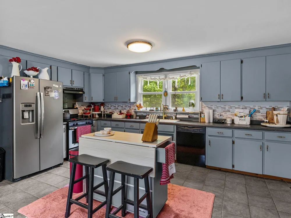 2728 Compton Bridge Road Campobello, SC 29322