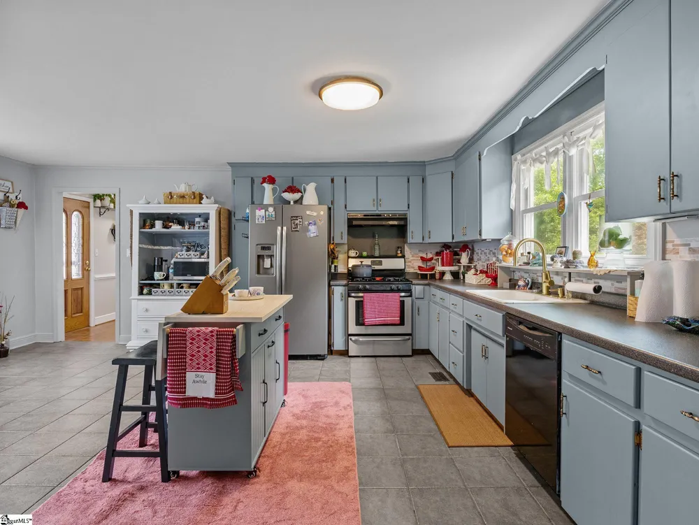 2728 Compton Bridge Road Campobello, SC 29322