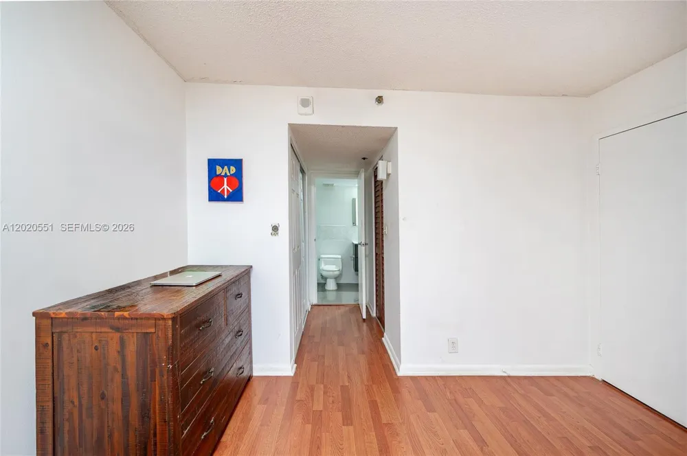 7601 E Treasure Dr #623 North Bay Village, FL 33141