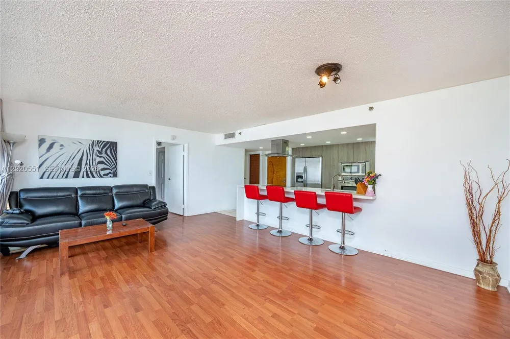 7601 E Treasure Dr #623 North Bay Village, FL 33141