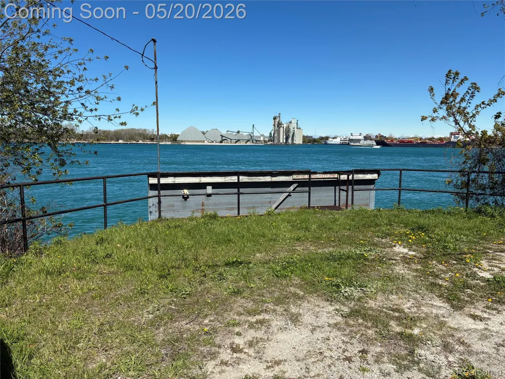 804 Merchant Street Port Huron City, MI 48060