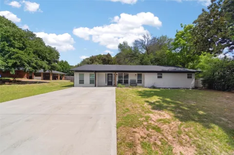 614 Colonial Drive